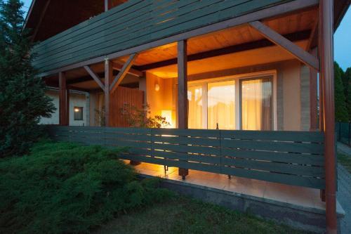 Bier-lak Apartman House 71