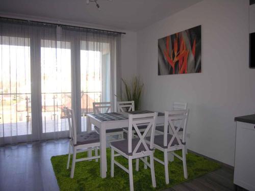 Apartment In Balatonlelle 36821
