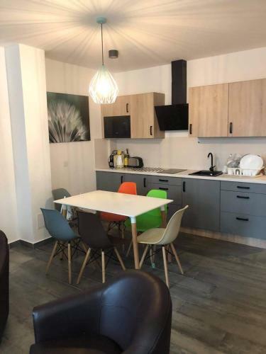 Lido Nappali + 3 H�l� Apartman