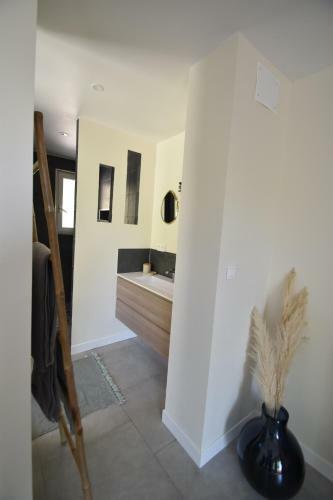 Bed & Breakfast Suite Ind�pendante Au Calme Avec Piscine