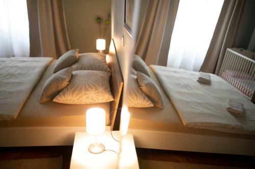 Elegant Art City Apartment