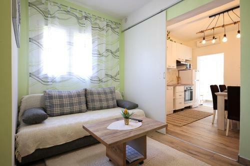 Apartamento Rustica Zadar With A Swimming Pool