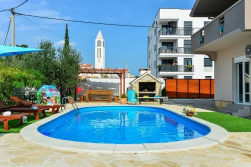 Holiday Home Kiara With Pool