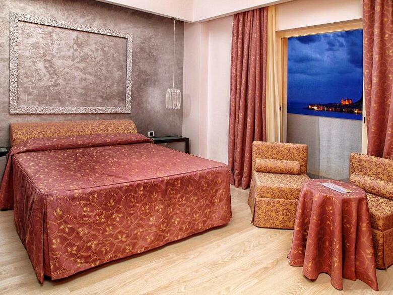 Hotel Santa Lucia And Le Sabbie D Oro