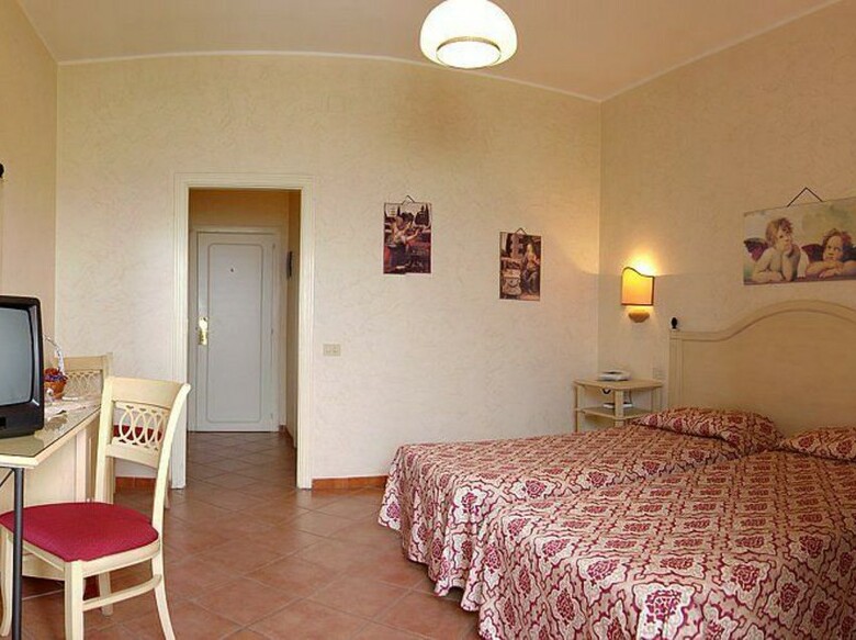 Hotel Santa Lucia And Le Sabbie D Oro