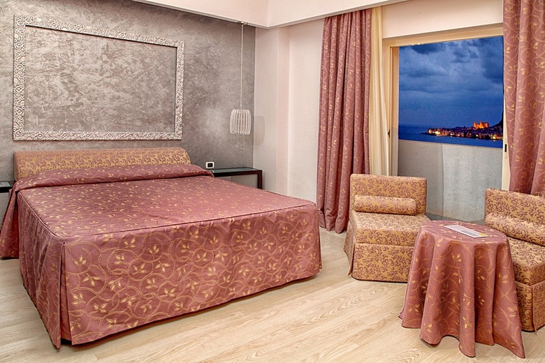 Hotel Santa Lucia And Le Sabbie D Oro