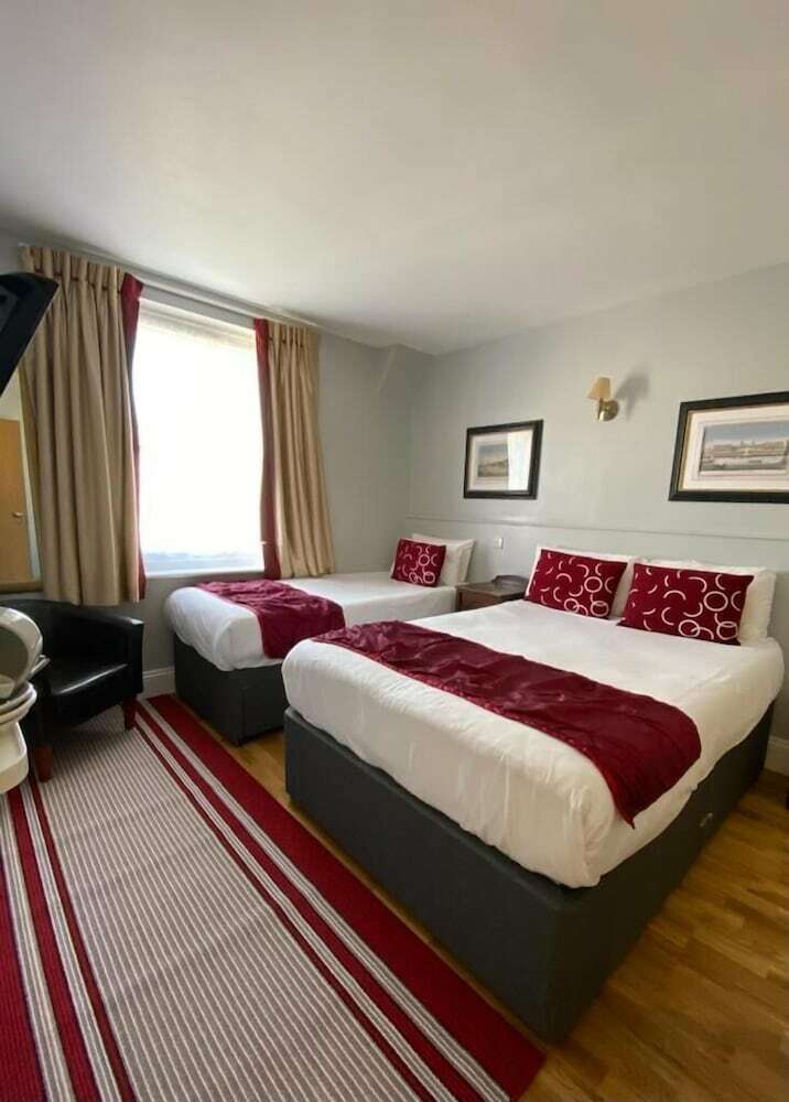 Rose Park Hotel