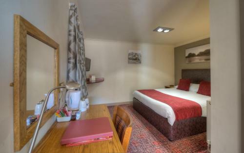 Hotel The Elms Inn By Good Night Inns