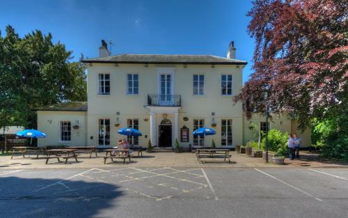 Hotel The Elms Inn By Good Night Inns