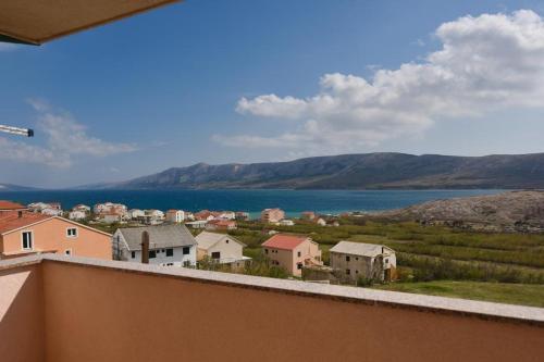 Apartments With A Parking Space Zubovici, Pag - 15342
