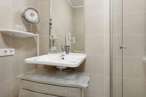 Luxury 2bed Apartment City Center -free Parking