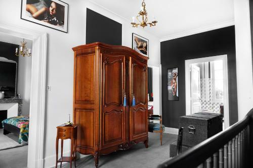 Hostal Le Cherche Midi Chambres D'h�tes