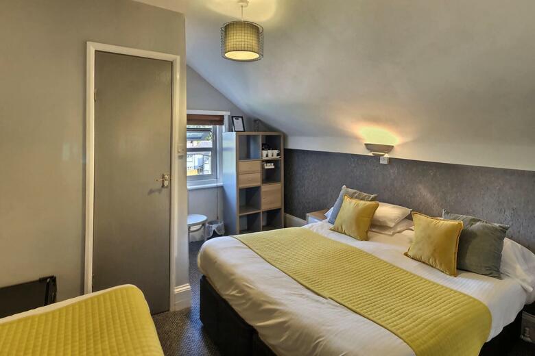 Hostal Chelsea Hotel