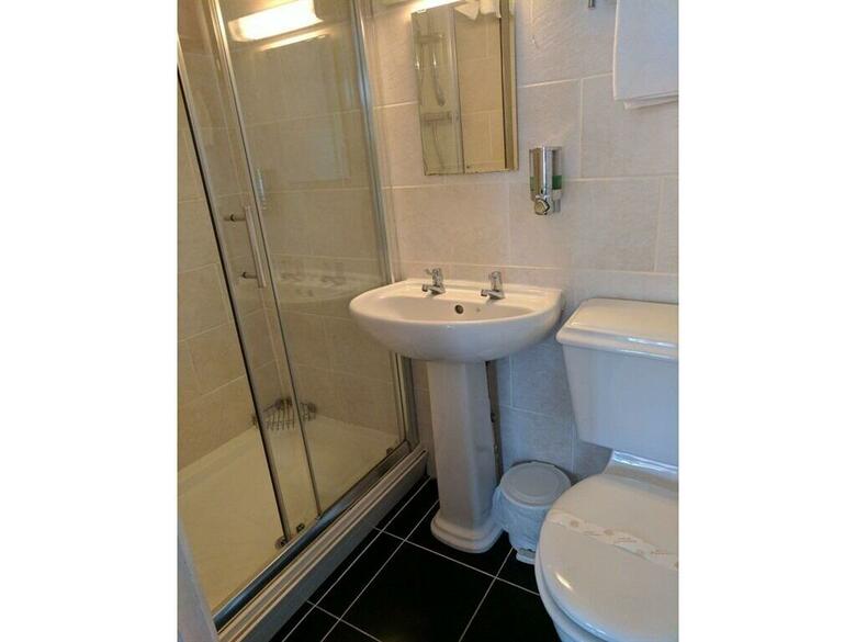 Hostal Chelsea Hotel