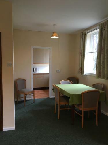 Hotel Woodbrooke Quaker Study Centre
