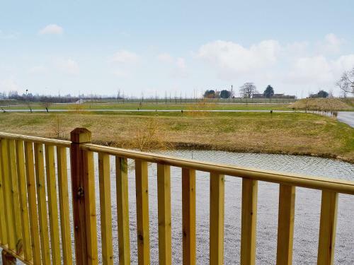 No. 6 Lake View Lodges
