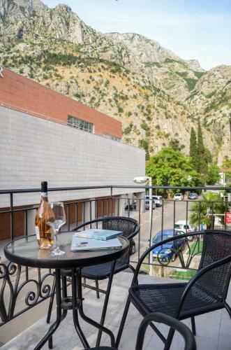 Kotor's Treasure Apartments