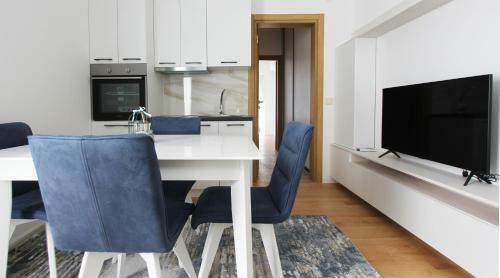 Alkima 1 Br Apartment With A Sea View
