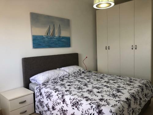 Modern Apartment With Sea View