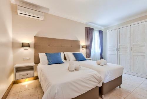 Baldacchino Holiday Villas
