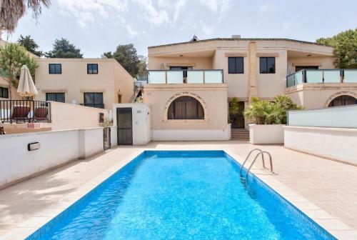 Baldacchino Holiday Villas