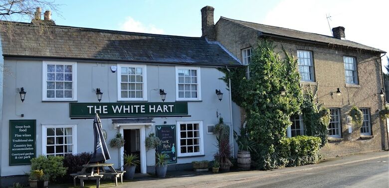 Hotel The White Hart Country Inn
