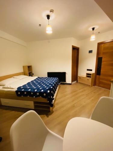 Marshall Apartment 202