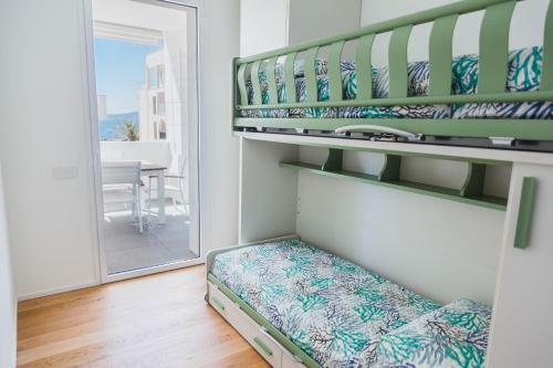 Calabona's Promenade Apartment