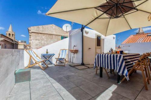 Bell Towers Terrace Apartment