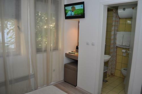 Hostal Villa White Lake