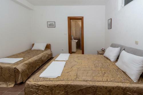 Hostal Upper Gate Apartments