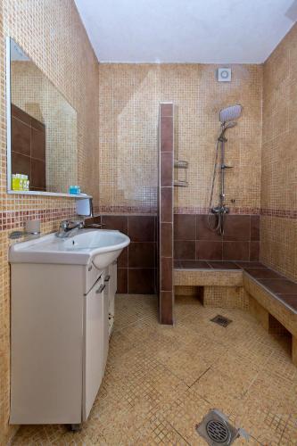 Hostal Upper Gate Apartments