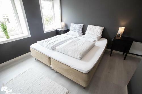 Modern Apartment With 3 Bedrooms Aalesund Sentrum