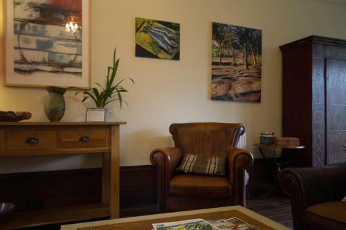 Bed & Breakfast Costislost House