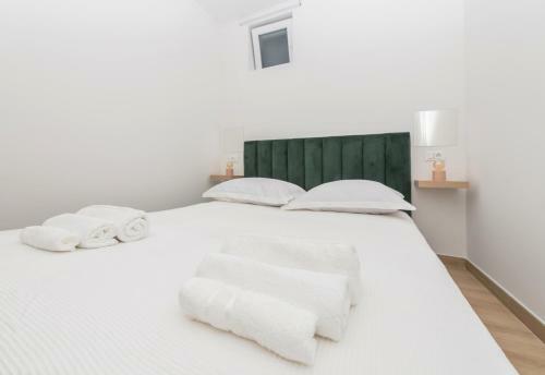 Apartment Maro - Ba?ka Voda