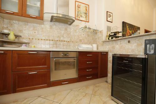Apartment Bojan With Terrace And Sea View