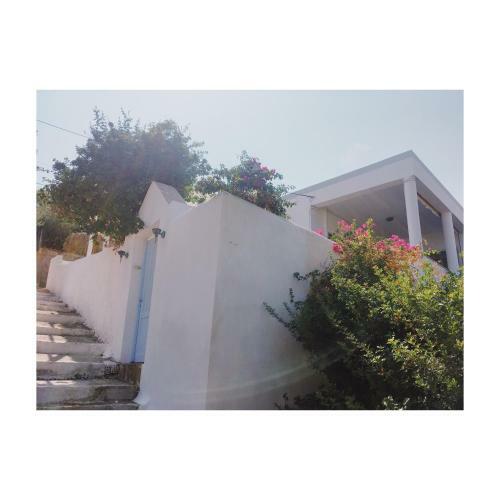 The White House By The Sea