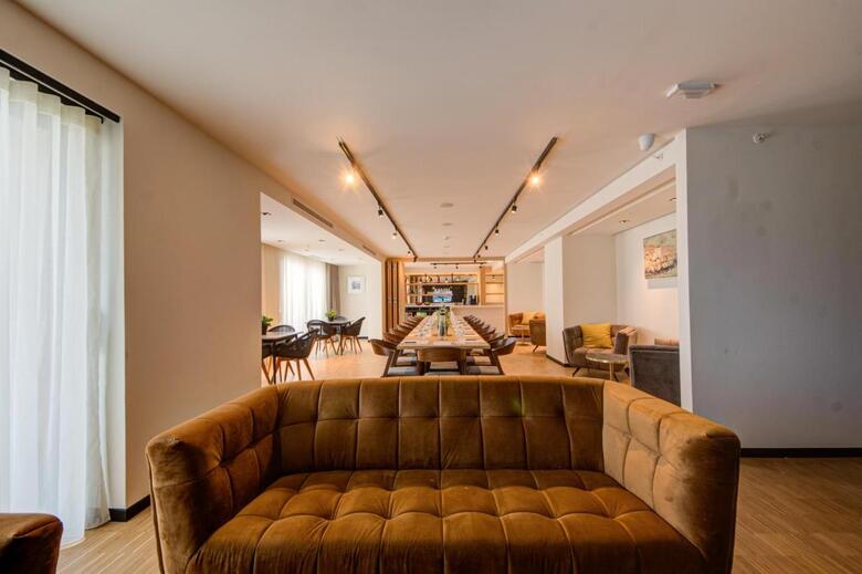 Land's End, Boutique Hotel