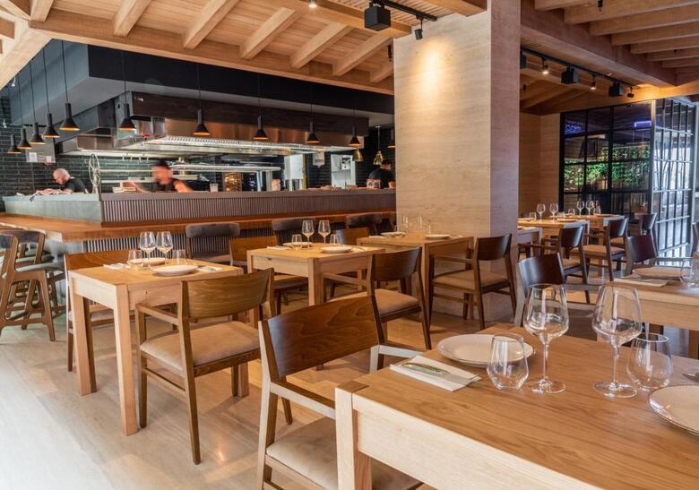 Land's End, Boutique Hotel