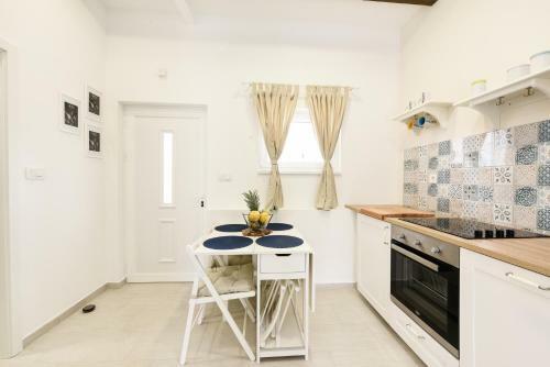 Apartmani Eladora