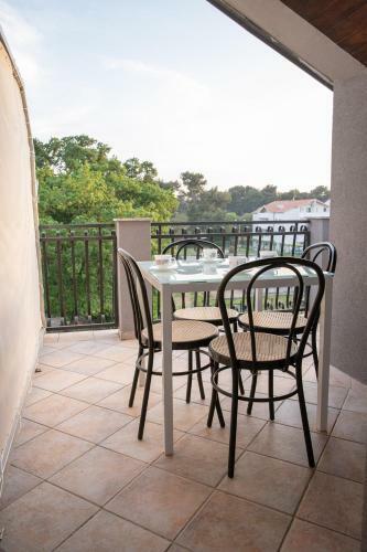 Apartmani Dina