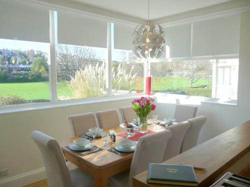 Hostal Avenue Park Guest House
