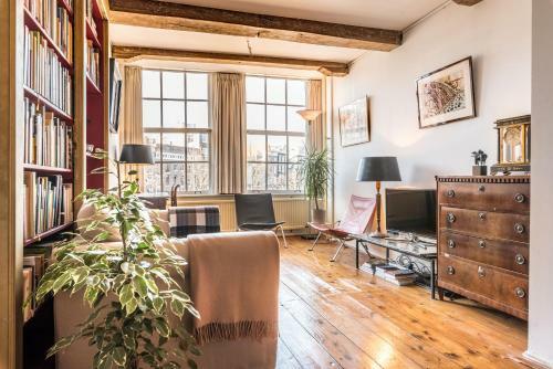 Hostal Classy Room 17th C Canalhouse