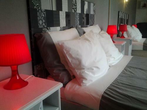 Bed & Breakfast The Rooms Upstairs & Downstairs