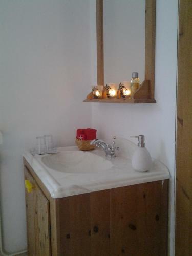 Bed & Breakfast The Rooms Upstairs & Downstairs