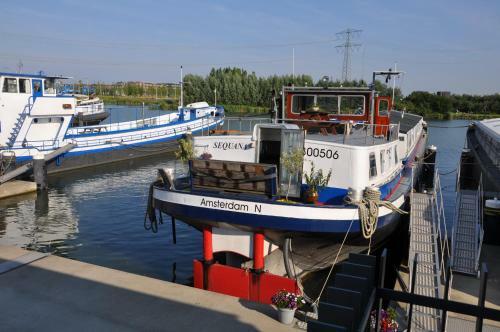 Private Lodge On Houseboat Amsterdam