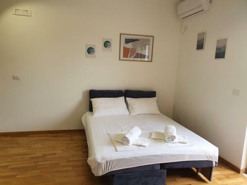Gina And Nia Apartments
