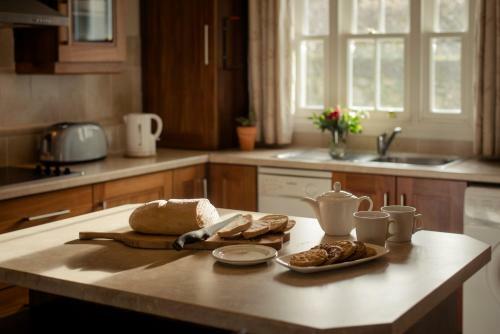 Hotel The Lodges At Ballykealey