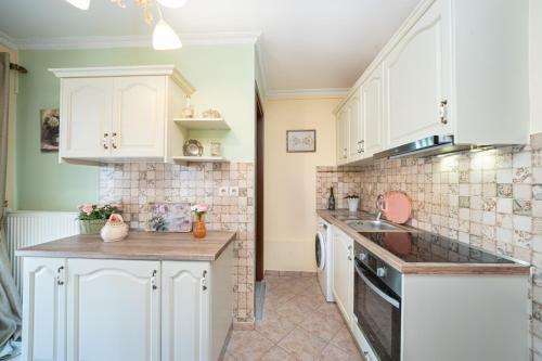 Aigli Elegant Sea View Apartment In Argostoli