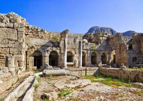 Cozy Maisonette With Unique Views In Ancient Corinth